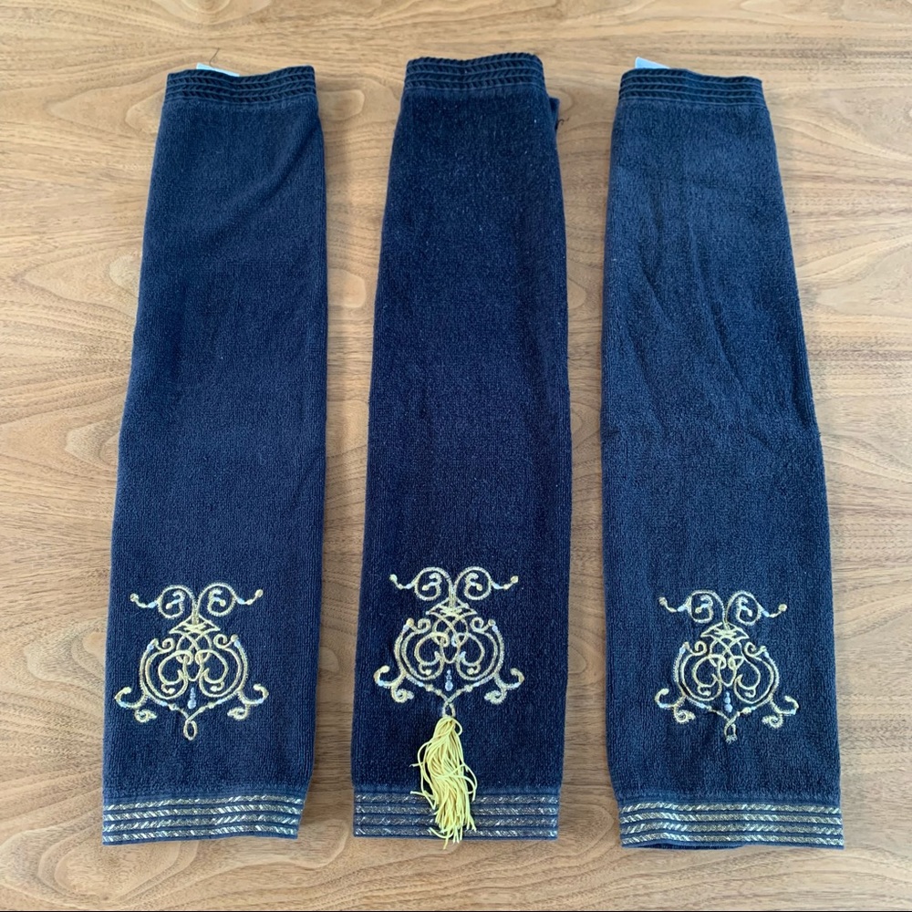Used embellished hand towels